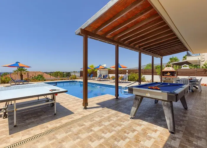 Antonia By * Pégeia