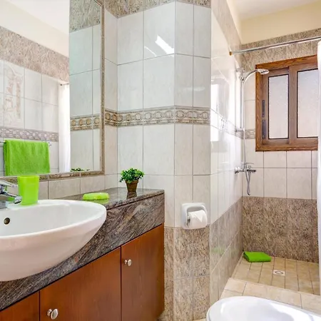 Antonia By Villa Péjia