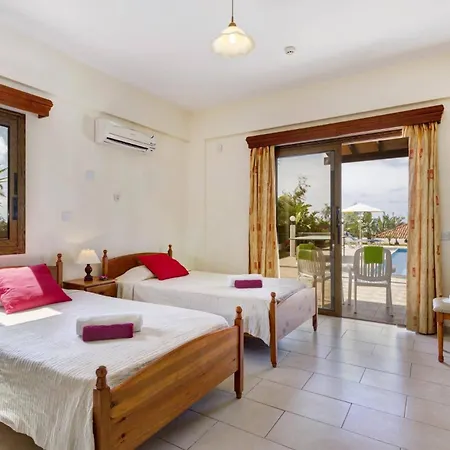 Antonia By וילה *